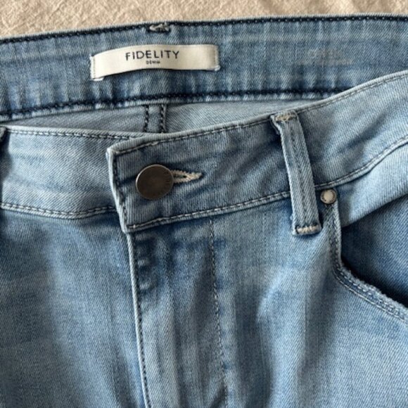 Fidelity | Gwen High Waist Ripped Skinny Jeans in Skyline size 30 - Picture 6 of 12